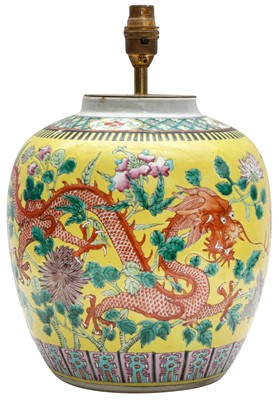 Lot 687 - A CHINESE YELLOW-GROUND 'DRAGONS' JAR
