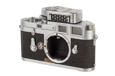Lot 217 - A Leica M3 DS Rangefinder Camera Body