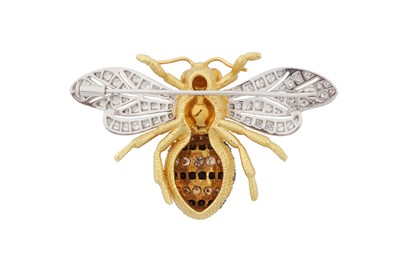 Lot 200 - A GEM-SET BEE BROOCH