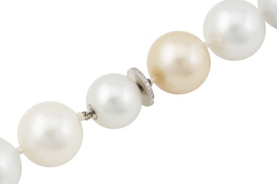 Lot 248 - A SINGLE STRAND PEARL NECKLACE