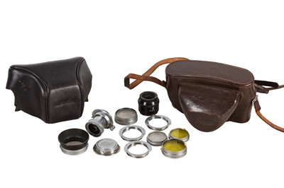Lot 232 - Mixed Leica Accessories