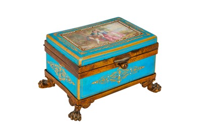 Lot 149 - A late 19th century Sèvres style porcelain casket