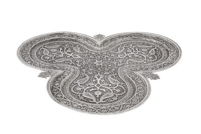Lot 91 - A late 19th / early 20th century Anglo – Indian unmarked silver tray, Kashmir circa 1900
