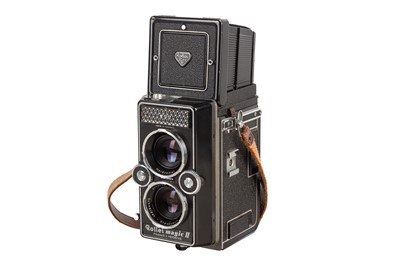 Lot 140 - A Rollei Magic II TLR Camera