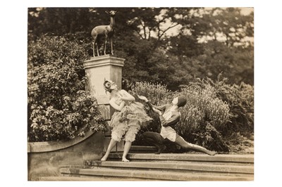 Lot 366 - Bertram Park (1883-1972)