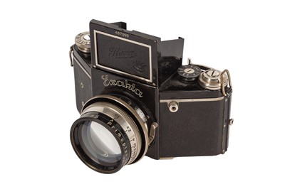 Lot 245 - A Ihagee Night Exacta SLR 127 Camera