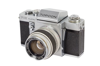 Lot 242 - A Topcon RE Super SLR Camera