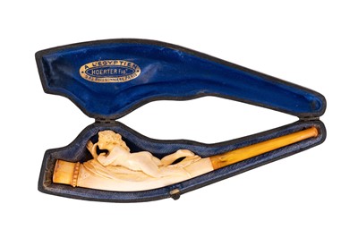 Lot 30 - A MEERSCHAUM CIGARETTE HOLDER, LATE 19TH CENTURY