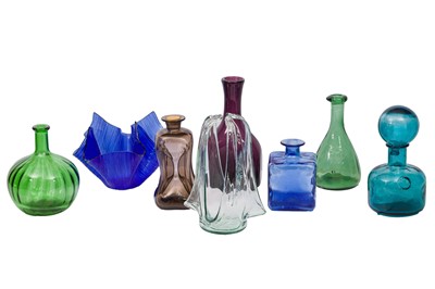 Lot 195 - A COLLECTION OF COLOURED ART GLASS VASES AND BOTTLES, 20TH CENTURY