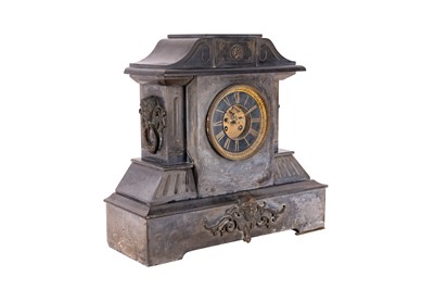 Lot 125 - A VICTORIAN BLACK SLATE MANTEL CLOCK