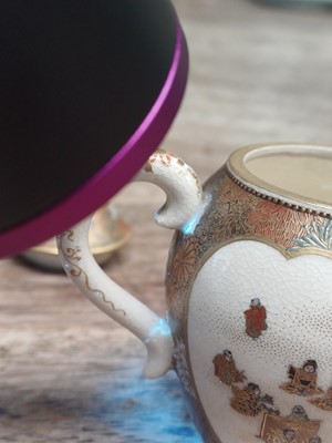 Lot 455 - A SMALL JAPANESE SATSUMA TEAPOT AND COVER BY YABU MEIZAN
