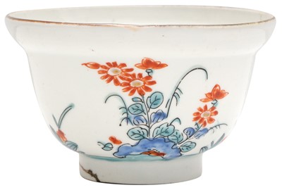 Lot 471 - A JAPANESE KAKIEMON BOWL