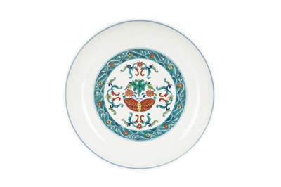 Lot 40 - A CHINESE DOUCAI DISH