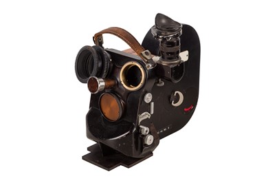 Lot 147 - An Eclair Cameflex Standard 35mm Cine Camera