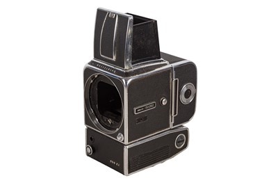 Lot 184 - A Hasselblad 500 EL Medium Format SLR Camera