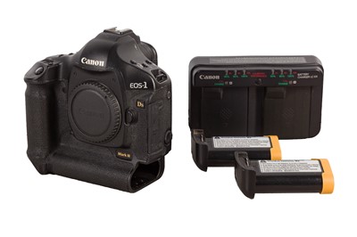 Lot 278 - A Canon `EOS-1Ds Mk III DSLR Camera