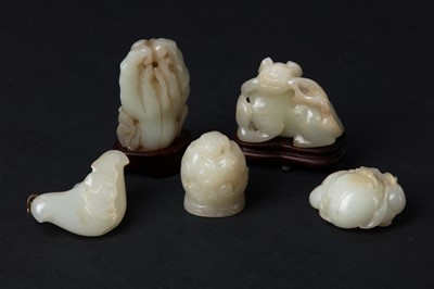 Lot 81 - A GROUP OF FIVE CHINESE JADE CARVINGS