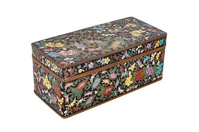 Lot 57 - A CHINESE CLOISONNE ENAMEL RECTANGULAR BOX