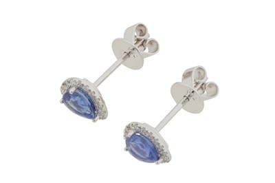 Lot 242 - A PAIR SAPPHIRE AND DIAMOND CLUSTER EARRINGS