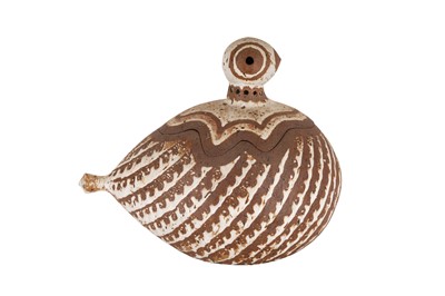 Lot 291 - STUDIO POTTERY