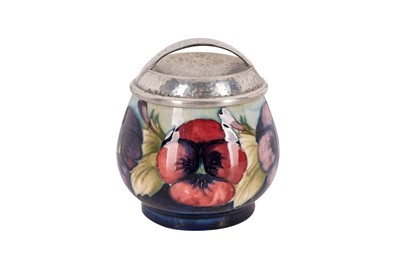 Lot 134 - MOORCROFT