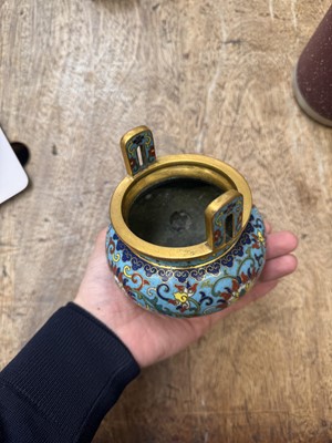 Lot 22 - A FINE CHINESE CLOISONNÉ ENAMEL 'LOTUS' TRIPOD CENSER