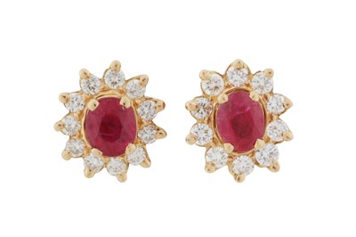 Lot 211 - A PAIR OF GEM-SET INTERCHANGEABLE EARRINGS