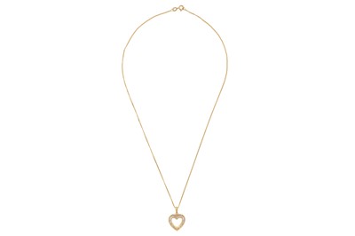 Lot 210 - A DIAMOND HEART PENDANT NECKLACE