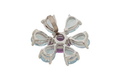 Lot 238 - AN AMETHYST AND AQUAMARINE PENDANT