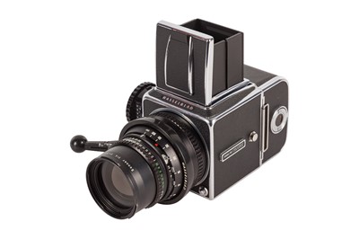 Lot 182 - A Hasselblad 500 C/M Medium Format SLR Camera