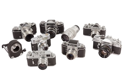 Lot 458 - A Selection of European Mid Century Cameras