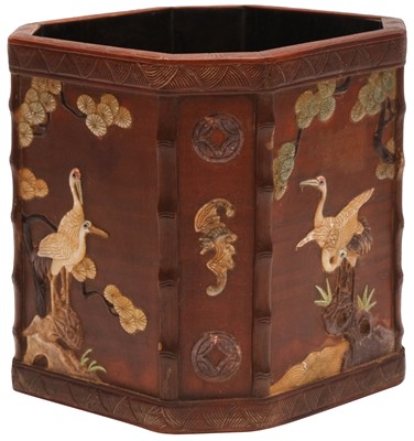 Lot 175 - A CHINESE HARDSTONE-INLAID WOOD BRUSH POT, BITONG
