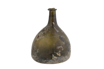 Lot 132 - AN ENGLISH GLASS BOTTLE, CIRCA 1710