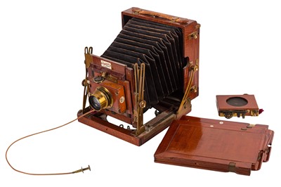 Lot 66 - A Sanderson Half Plate Mahogany & Brass Field Camera