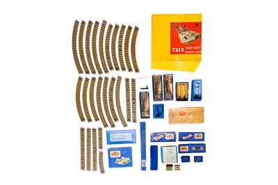 Lot 271 - A LARGE GROUP OF HORNBY 3 RAIL ACCESSORIES AND TRACK