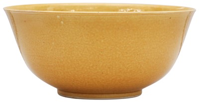 Lot 204 - A CHINESE MONOCHROME YELLOW-GLAZED BOWL