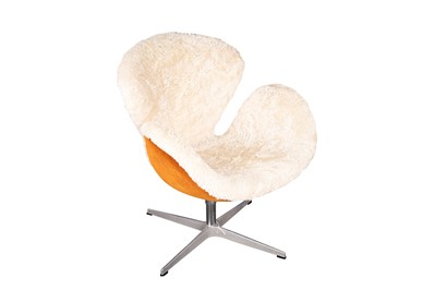 Lot 183 - ARNE JACOBSEN (DANISH 1902-1971) FOR FRITZ HANSEN