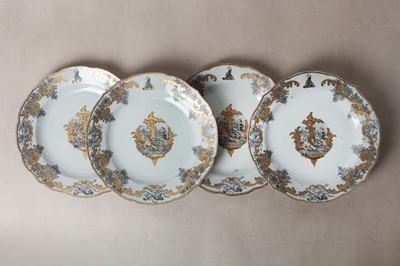 Lot 284 - FOUR CHINESE EXPORT EN-GRISAILLE AND GILT-DECORATED DISHES