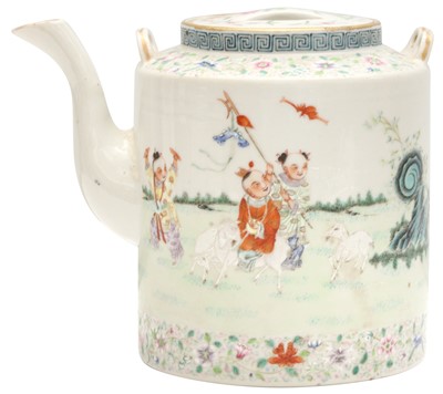 Lot 226 - A CHINESE FAMILLE-ROSE 'CHILDREN' TEAPOT AND COVER