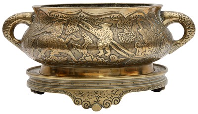 Lot 152 - A CHINESE POLISHED BRONZE BOMBE CENSER AND STAND