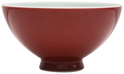 Lot 649 - A Chinese copper-red glazed bowl, 19th/20th century