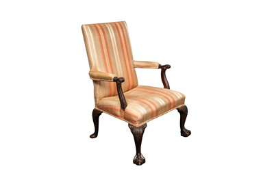 Lot 114 - AN EARLY 19TH CENTURY GEORGE III MAHOGANY GAINSBOROUGH STYLE LIBRARY ARMCHAIR
