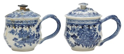 Lot 362 - TWO CHINESE EXPORT BLUE AND WHITE MUSTARD POTS AND COVERS