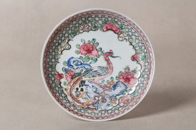 Lot 252 - A FINE AND RARE CHINESE EXPORT FAMILLE-ROSE 'EGGSHELL' 'PHOENIX' SAUCER DISH