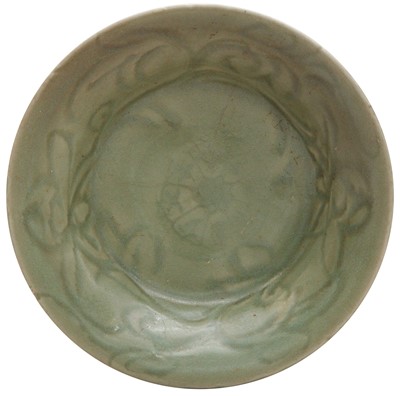 Lot 742 - A CHINESE LONGQUAN CELADON-GLAZED 'BLOSSOMS' DISH