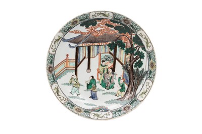 Lot 46 - A CHINESE FAMILLE-VERTE 'FIGURAL' DISH