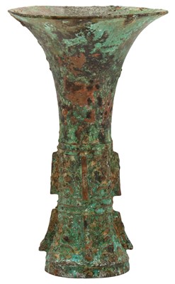 Lot 142 - A Chinese archaic bronze ritual vase, gu, Western Zhou dynasty