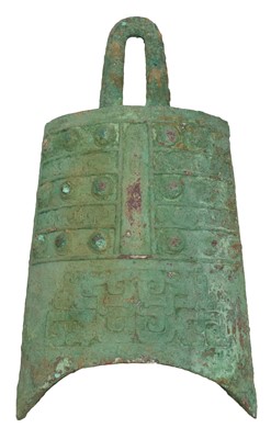 Lot 143 - A Chinese archaic bronze bell, bo, Eastern Zhou Dynasty, Spring and Autumn period (770 - 476 BCE)