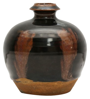 Lot 727 - A Chinese Henan black and russet-glazed jar, 20th century