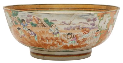 Lot 329 - A CHINESE EXPORT FAMILLE-ROSE 'EUROPEAN SUBJECT' BOWL